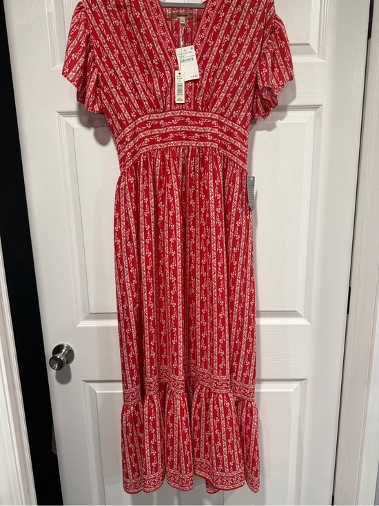 Max Studio Dresses & Skirts - Max Studio Red Floral V-Neck Maxi Dress